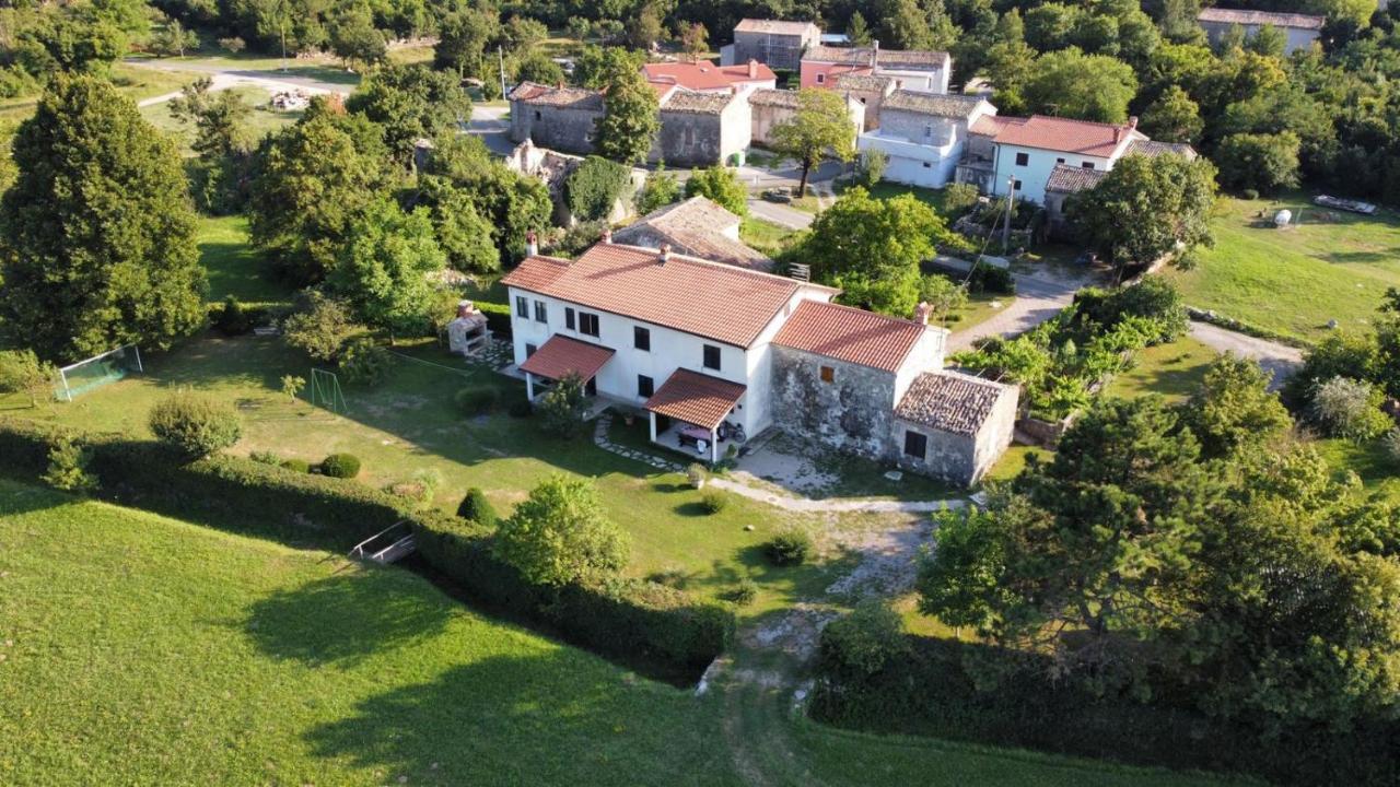 Apartmani Aldo Roč Zewnętrze zdjęcie